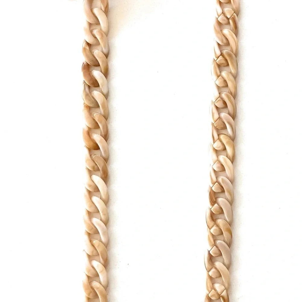 2 for $13‼️ Acrylic tortoise mask sunglasses chain
